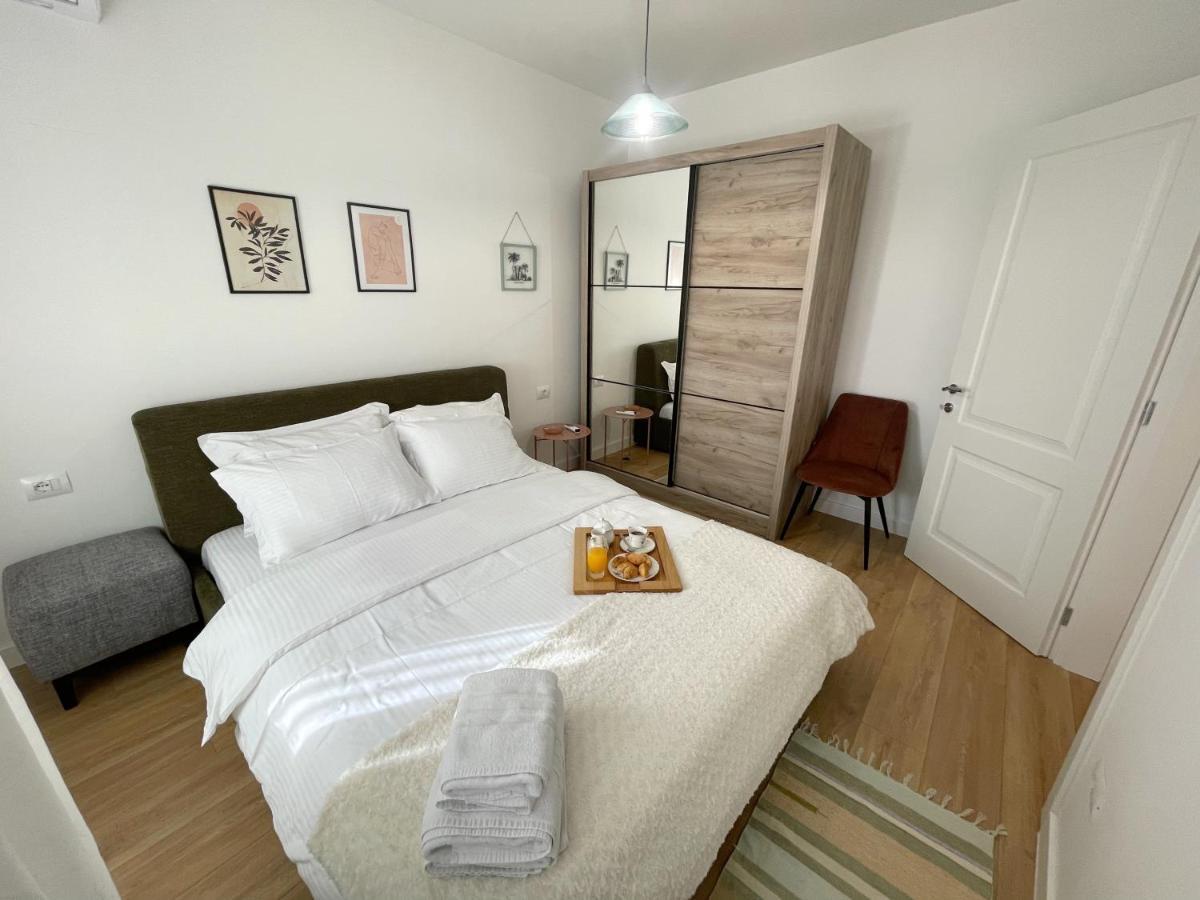 Metro Suites Тирана Екстер'єр фото