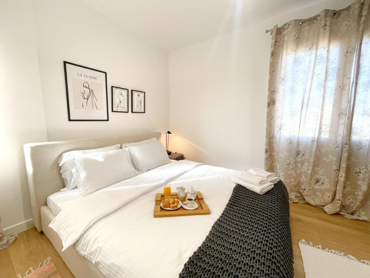 Metro Suites Тирана Екстер'єр фото