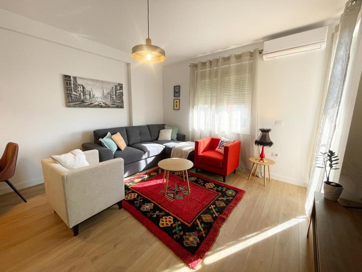 Metro Suites Тирана Екстер'єр фото