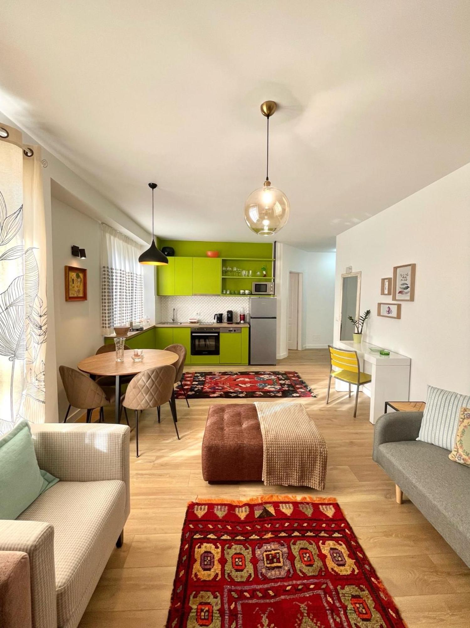 Metro Suites Тирана Екстер'єр фото